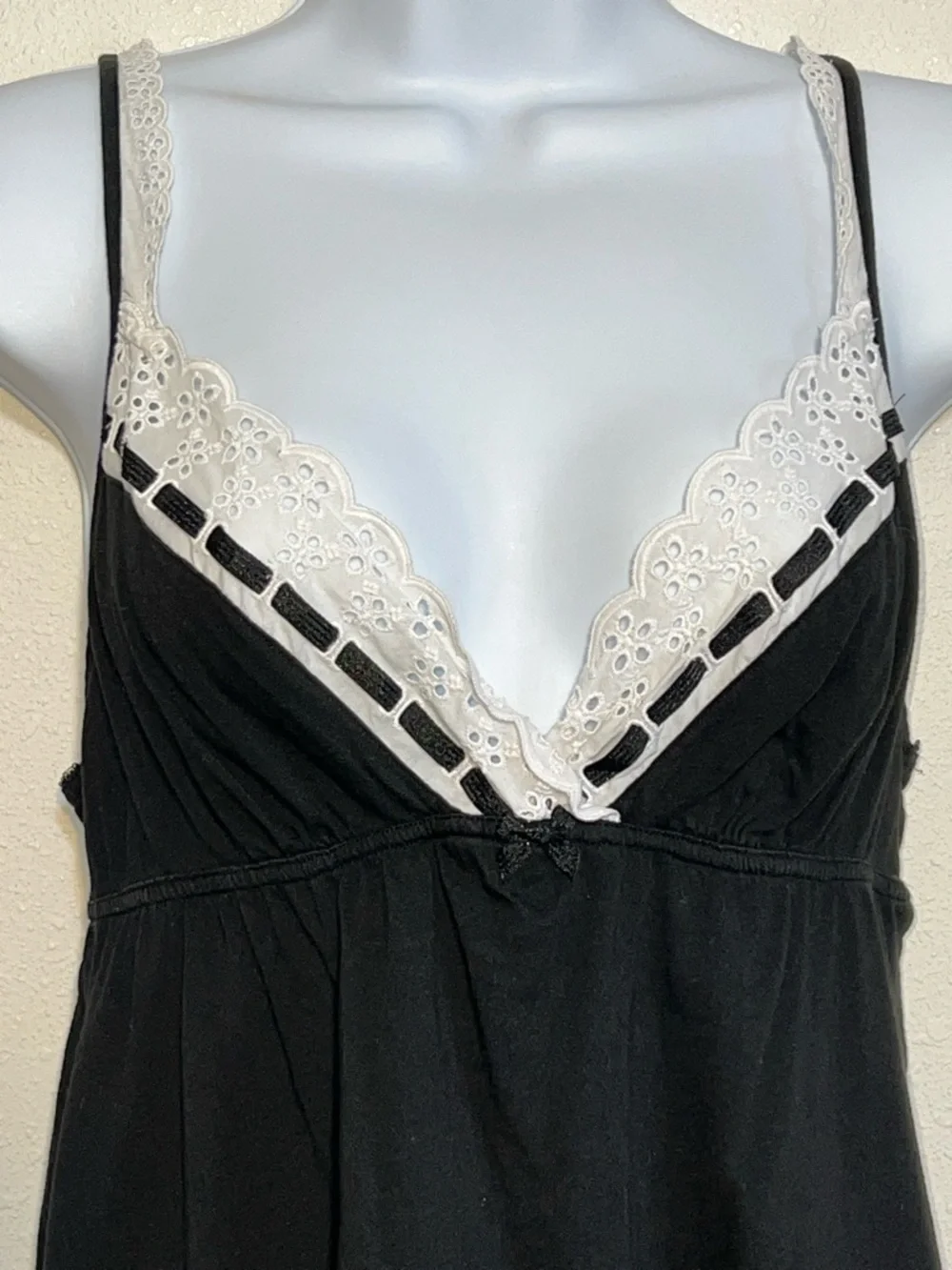 Victoria's Secret Black Babydoll Camisole with Lace Trim Size Medium
